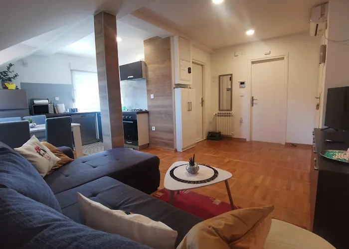 Apartmani Jastreb 2